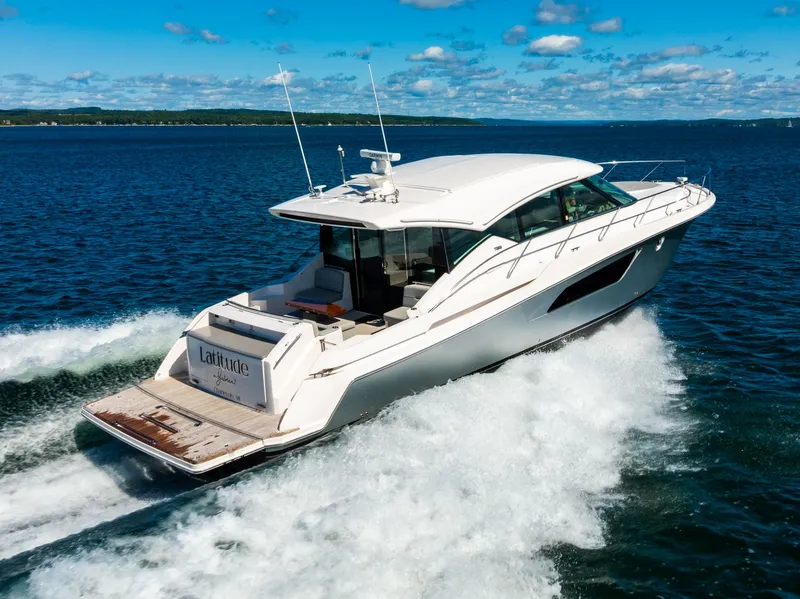 Slide: The Image of Tiara C53 Coupe 2019 - 9