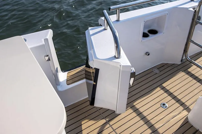 Slide: The Image of Manufacturer Provided Image - 15