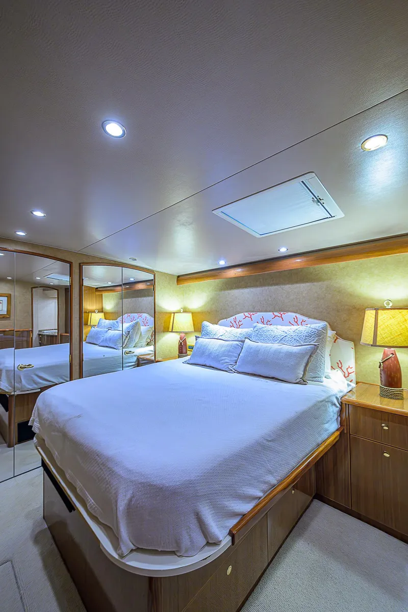 Slide: The Image of Viking 68 Convertible 2007 - 77