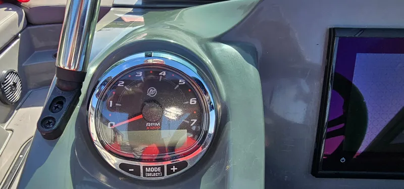 Slide: The Image of Dashboard of 2020 Heyday WT-2DC boat with RPM gauge and digital display. - 15