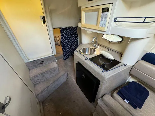 Slide: The Image of Rinker 270 Viesta Vee 2000 - 6