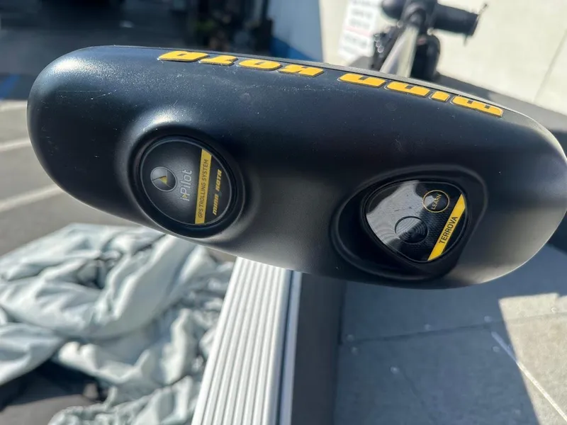 Slide: The Image of Close-up of a 2011 Lund 1625 Rebel XL Sport boat accessory in sunlight. - 32