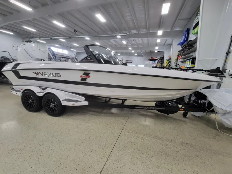 Slide: The Image of Vexus Boats DVX22s 2025 - 1