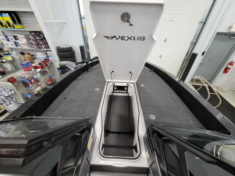 Slide: The Image of Vexus Boats DVX22s 2025 - 14