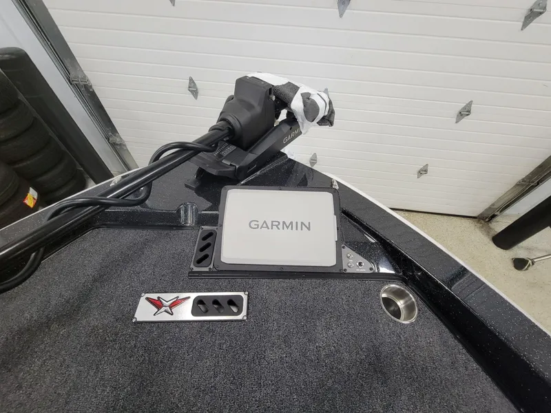 Slide: The Image of Vexus Boats DVX22s 2025 - 17