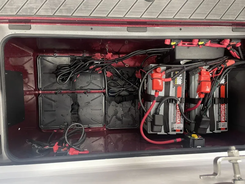 Slide: The Image of Vexus Boats DVX22s 2025 - 22