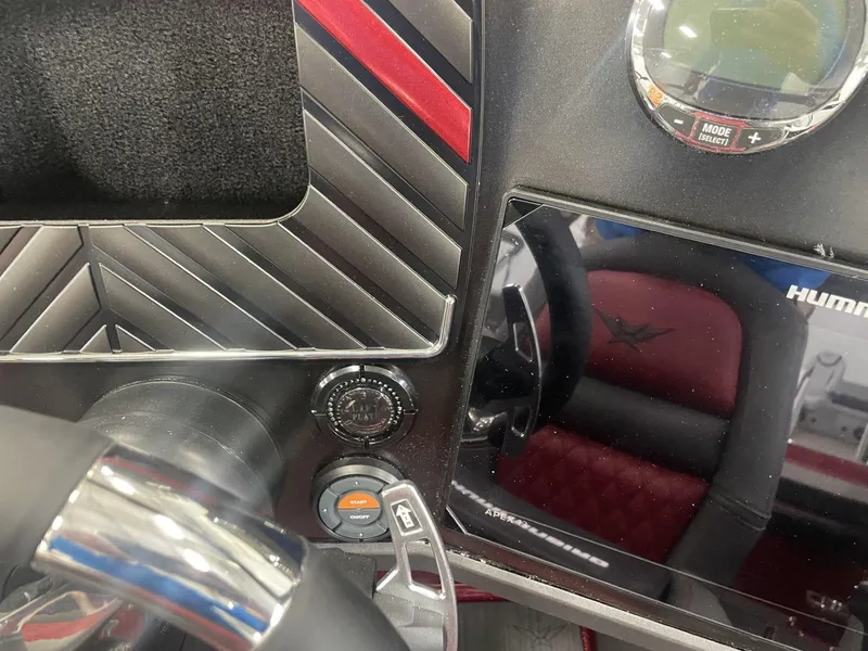 Slide: The Image of Vexus Boats DVX22s 2025 - 27