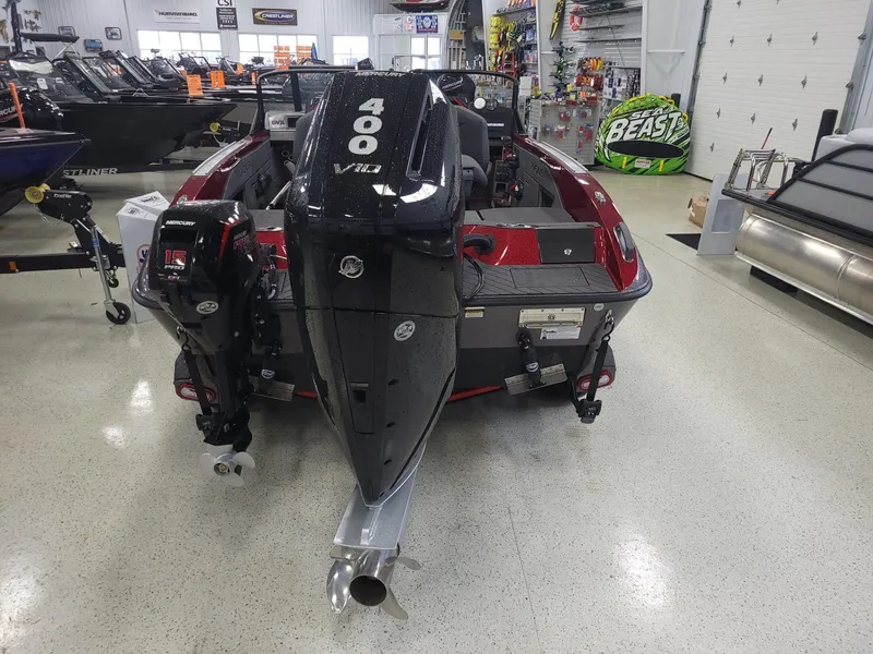 Slide: The Image of Vexus Boats DVX22s 2025 - 3