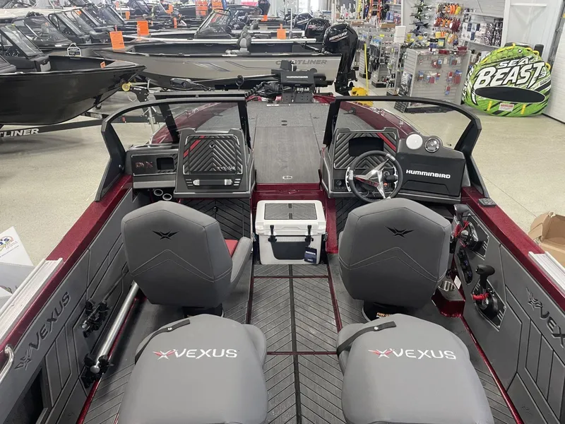 Slide: The Image of Vexus Boats DVX22s 2025 - 32