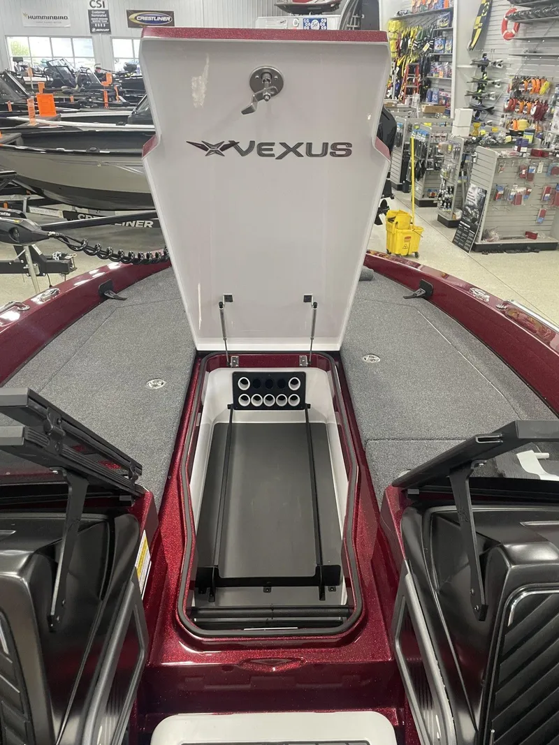 Slide: The Image of Vexus Boats DVX22s 2025 - 35