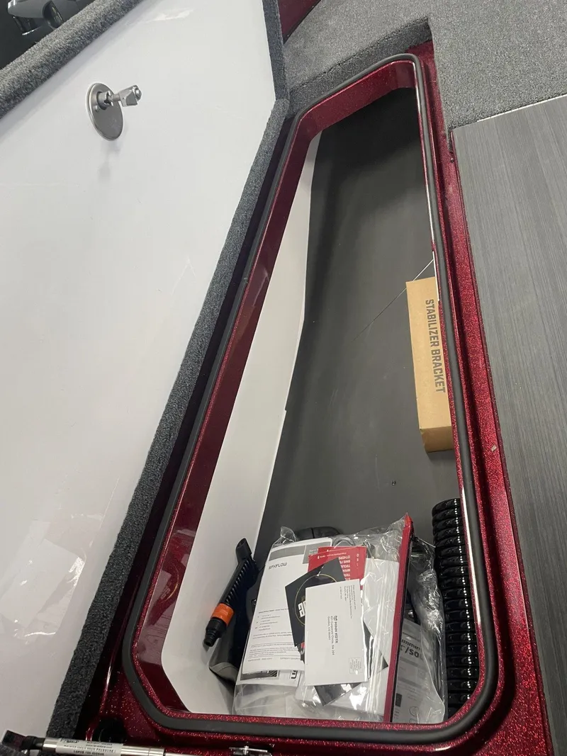 Slide: The Image of Vexus Boats DVX22s 2025 - 38