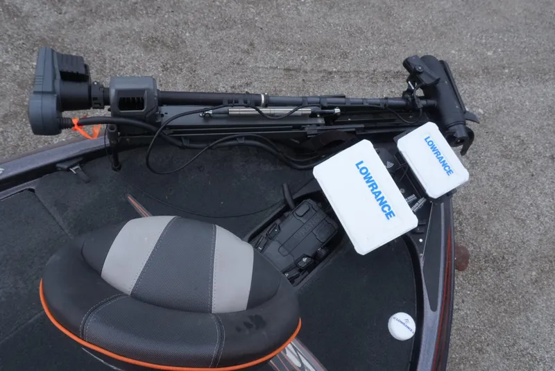 Slide: The Image of 2018 Skeeter ZX200 boat with Lowrance electronics and trolling motor on deck. - 16