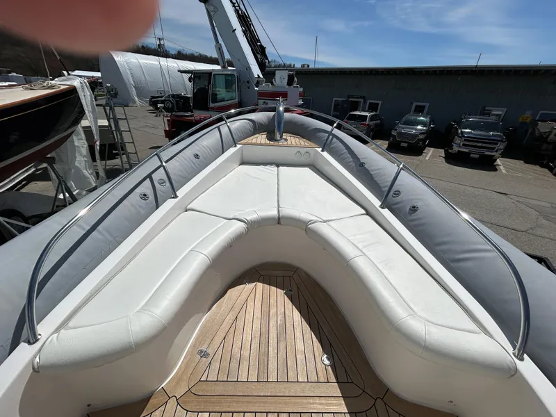 Slide: The Image of Hunt Yachts HBI 30 2011 - 13