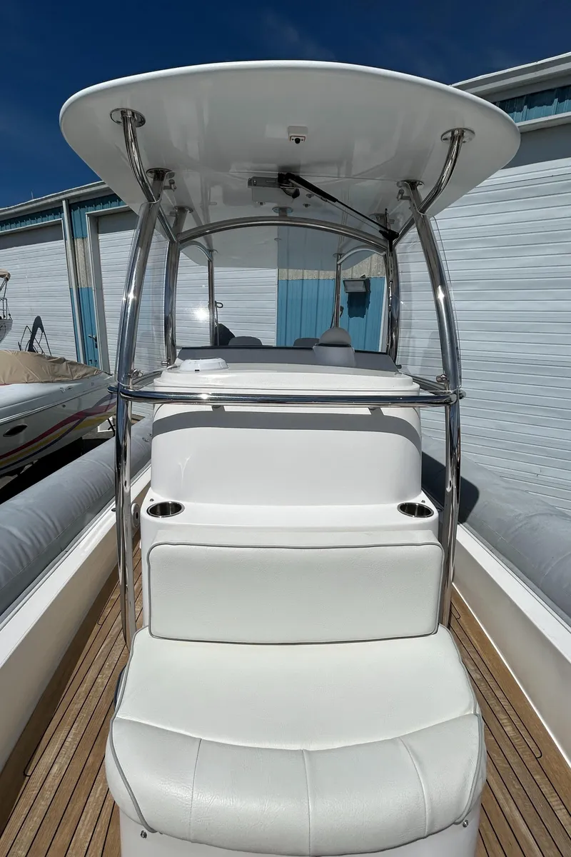 Slide: The Image of Hunt Yachts HBI 30 2011 - 16