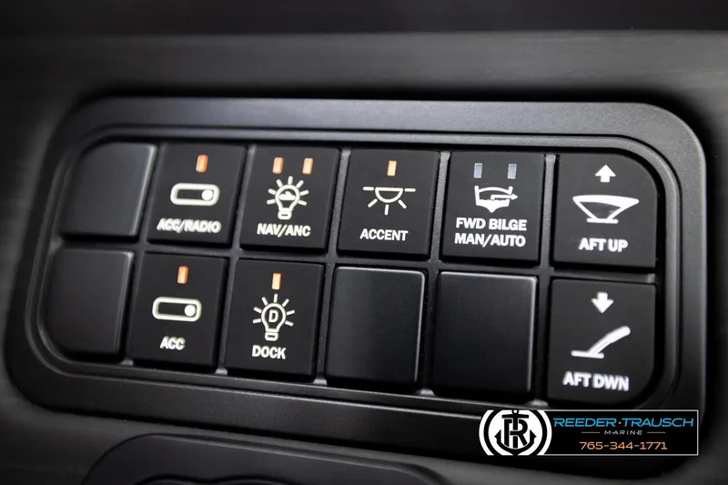 Slide: The Image of Control panel of 2025 Bennington 25 LTSBSE boat with various function buttons. - 28