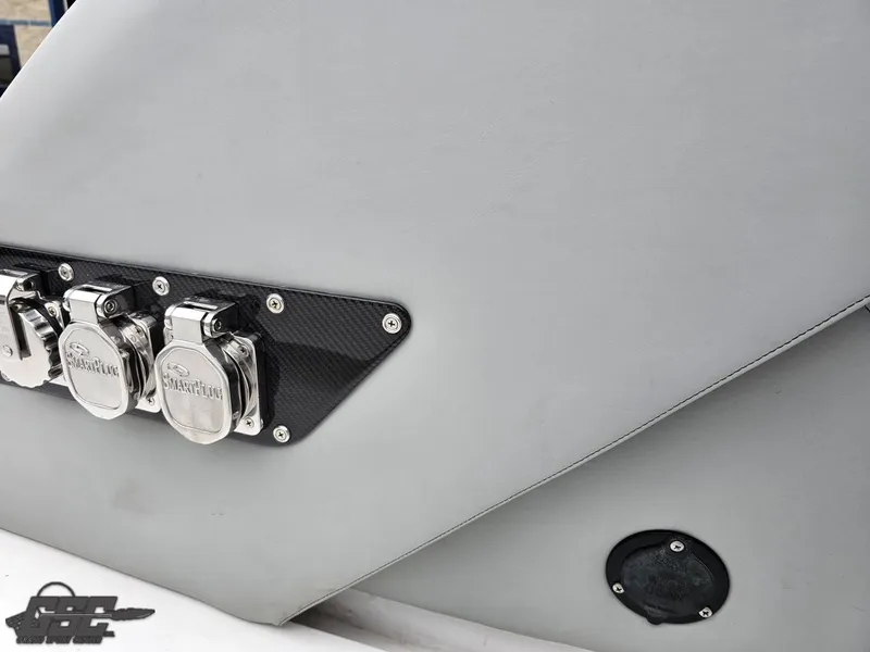 Slide: The Image of Mystic Powerboats M5200 2023 - 59