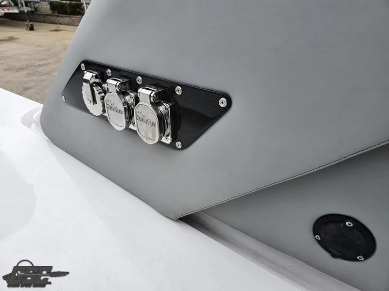 Slide: The Image of Mystic Powerboats M5200 2023 - 60