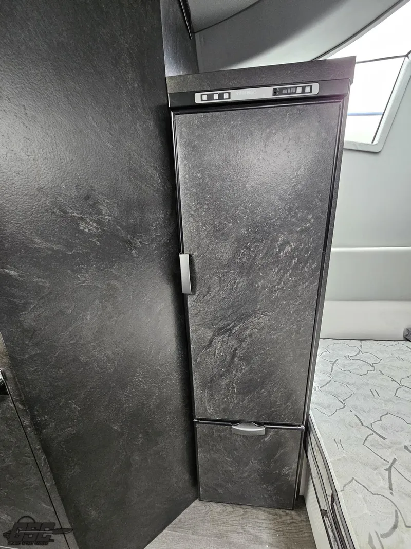 Slide: The Image of Mystic Powerboats M5200 2023 - 70