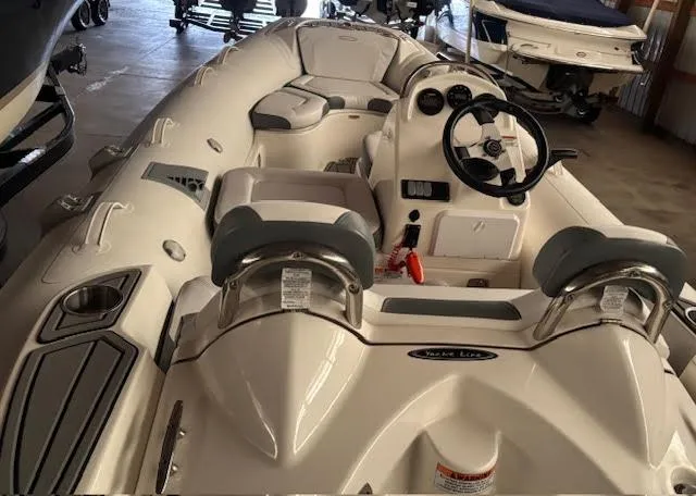 Slide: The Image of Zodiac Yacht Line 490 DL NEO 2022 - 15