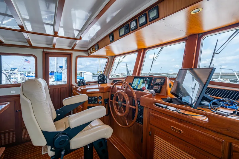 Slide: The Image of Pilothouse interior of 2000 Kadey-Krogen 48 North Sea yacht with navigation equipment. - 28