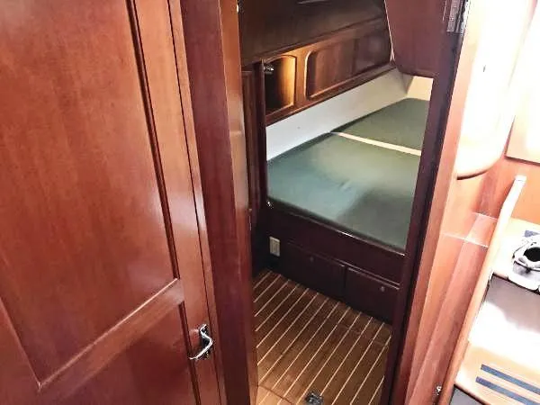 Slide: The Image of Aft Cabin - 34