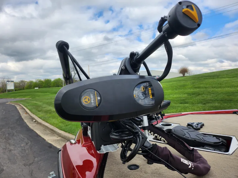 Slide: The Image of 2020 Vexus VX20 boat with advanced trolling motor on a cloudy day. - 6