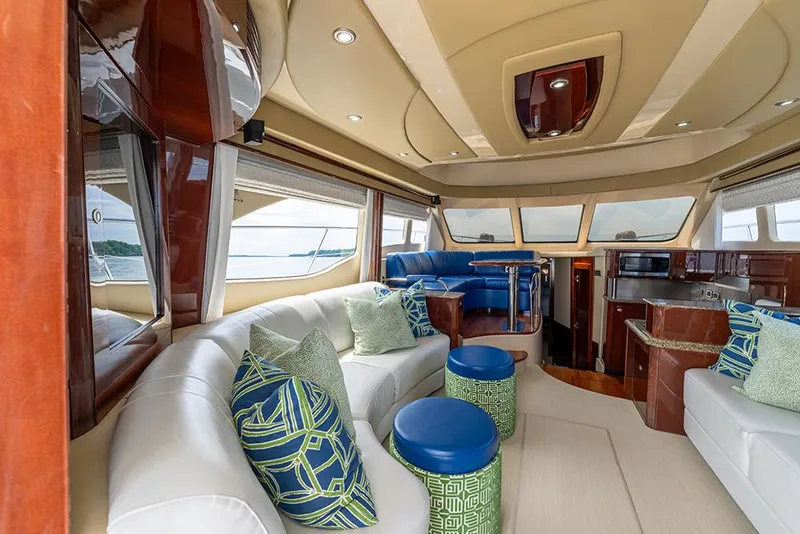 Slide: The Image of Port salon - 31