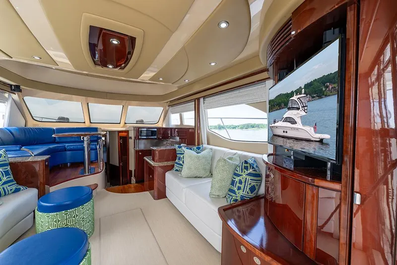 Slide: The Image of Stbd salon - 33