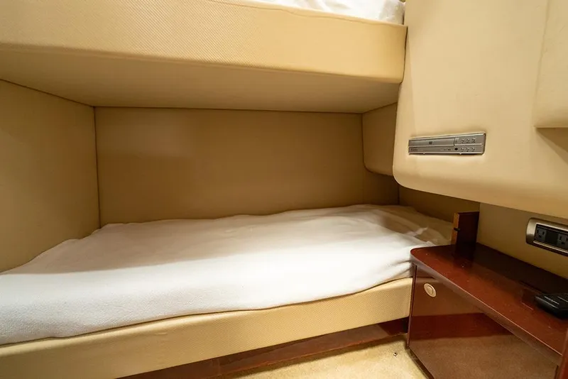 Slide: The Image of Guest bunk bed - 52