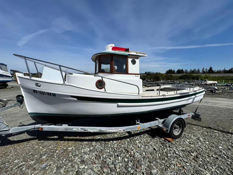 Slide: The Image of Ranger Tug R-21 2001 - 0