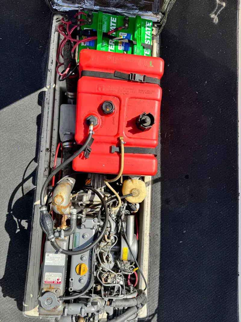 Slide: The Image of Ranger Tug R-21 2001 - 12