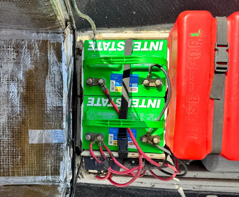 Slide: The Image of Ranger Tug R-21 2001 - 14