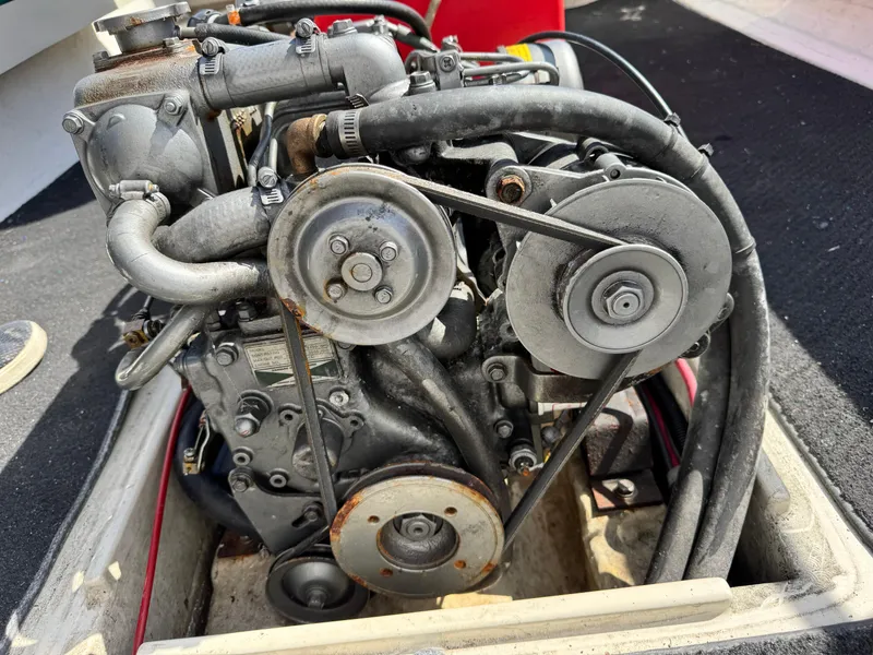 Slide: The Image of Ranger Tug R-21 2001 - 15