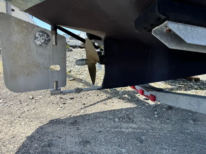 Slide: The Image of Ranger Tug R-21 2001 - 19