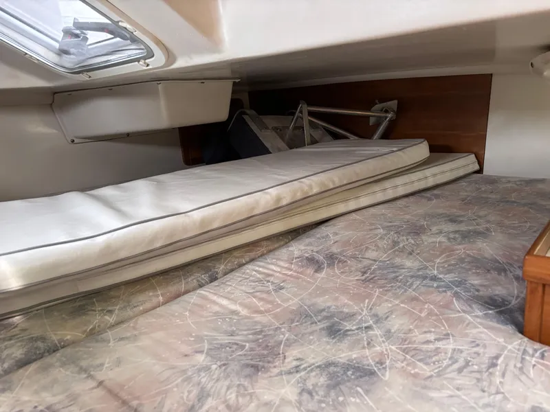 Slide: The Image of Catalina 36 MkII 2002 - 107