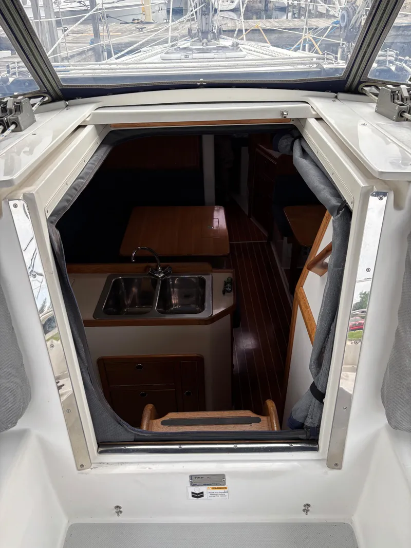 Slide: The Image of Catalina 36 MkII 2002 - 51