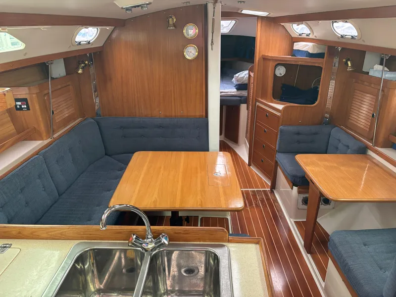 Slide: The Image of Catalina 36 MkII 2002 - 59