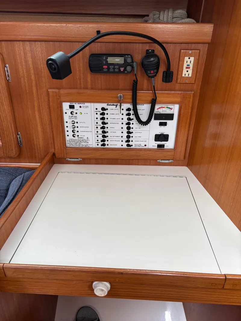 Slide: The Image of Catalina 36 MkII 2002 - 62