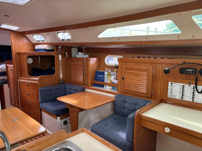 Slide: The Image of Catalina 36 MkII 2002 - 66