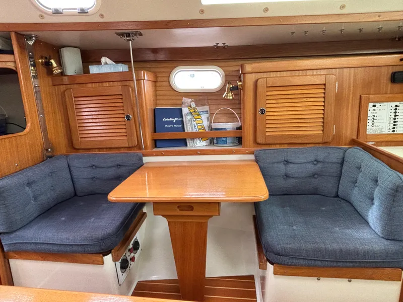 Slide: The Image of Catalina 36 MkII 2002 - 68