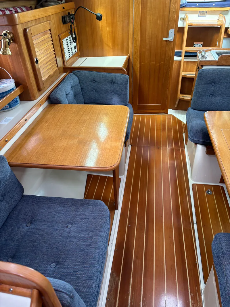 Slide: The Image of Catalina 36 MkII 2002 - 73