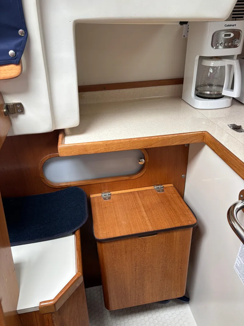 Slide: The Image of Catalina 36 MkII 2002 - 77