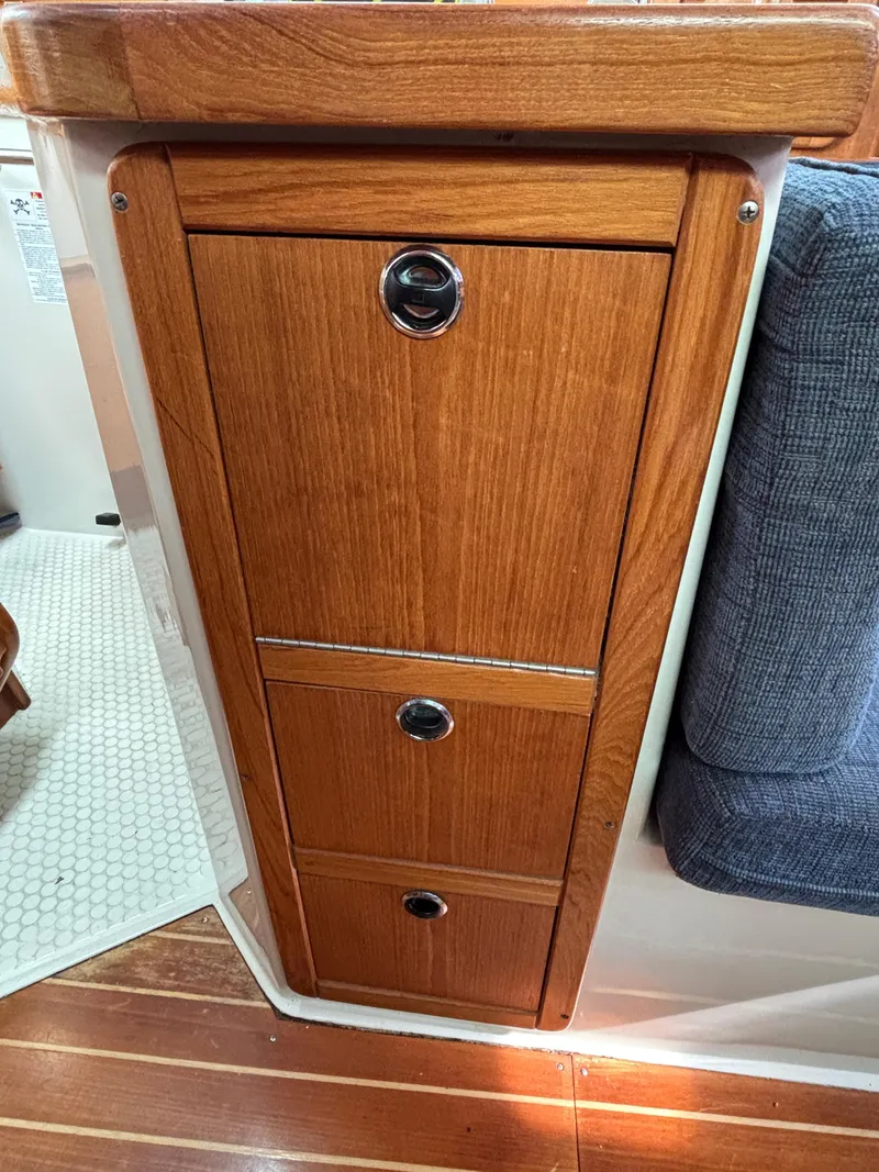 Slide: The Image of Catalina 36 MkII 2002 - 88