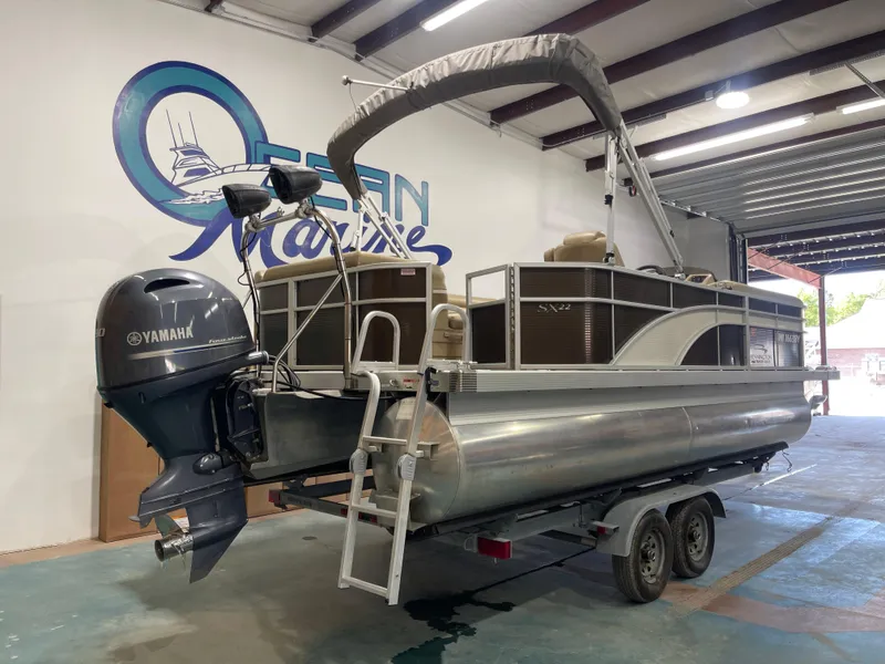 Slide: The Image of Bennington 22SLX 2016 - 11