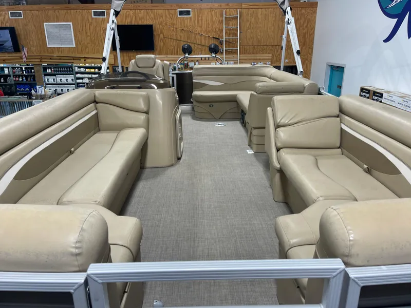 Slide: The Image of Bennington 22SLX 2016 - 12