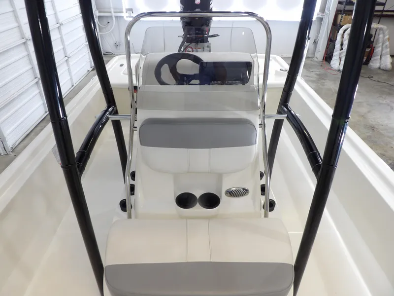 Slide: The Image of Mako Pro Skiff 19CC 2021 - 14