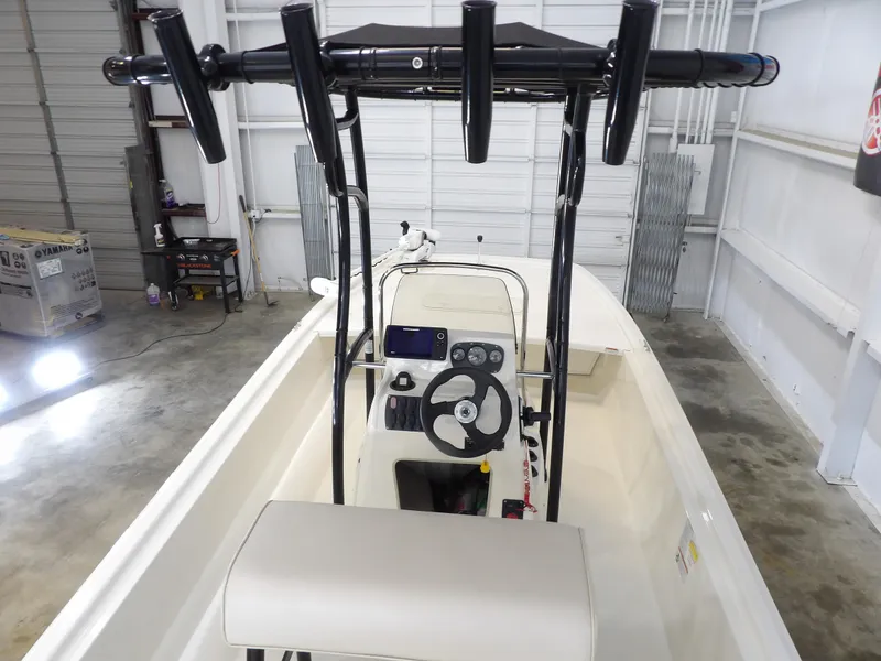 Slide: The Image of Mako Pro Skiff 19CC 2021 - 20