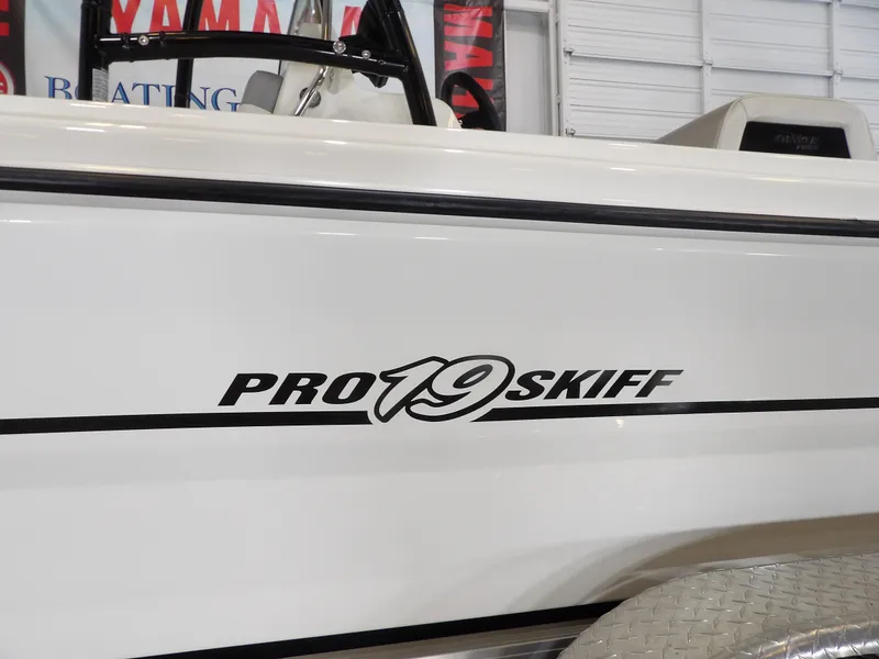 Slide: The Image of Mako Pro Skiff 19CC 2021 - 7