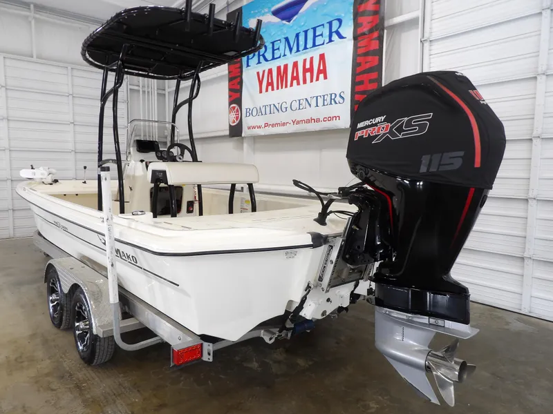 Slide: The Image of Mako Pro Skiff 19CC 2021 - 9