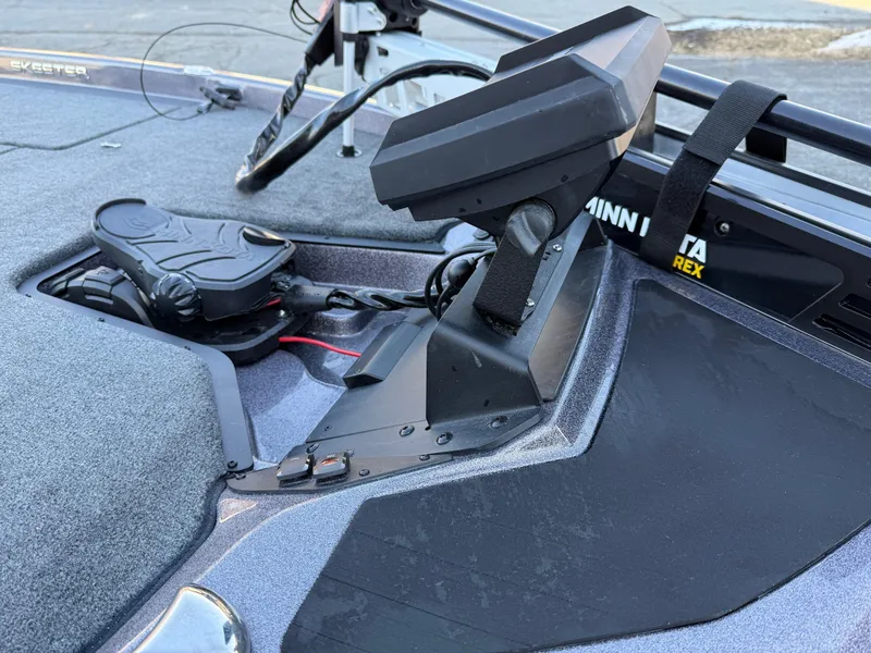 Slide: The Image of 2025 Skeeter ZXR 20 SE boat deck with advanced navigation equipment. - 5